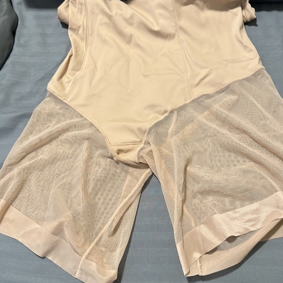 Spanx - Picture 2 of 2